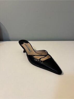 Manolo Blahnik Black Pointed-Toe Leather Mule with Straps